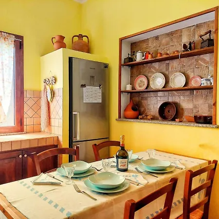 Open Space S'ollastu Con Wifi, Patio E Aria Condizionata * Кардеду